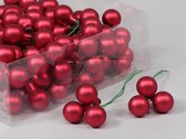 Oneiro's luxe kerstballen Mat Rood - SET VAN 144 - ø2 cm - kerstbal - luxe verpakking – kerstcollectie – kerstdecoratie – kerstboomhanger – kerstversiering