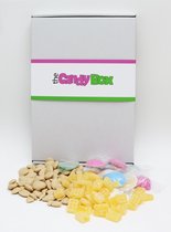 Snoep mix pakket & Snoepgoed doos - The Candy Box Snoep snoepdoos - Zon Zee Strand - 500 gram - schelpjes - roomboter wafels - haverstoppitten - vroeger - geel - zomer Uitdeel en verjaardag cadeau doos voor vrouwen, mannen en kinderen