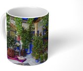 Mok - Kleurrijk pleintje in het Spaanse Córdoba - 350 ML - Beker