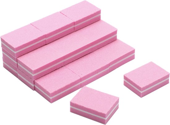 Stapel van roze nagelvijlen met witte en roze strepen, vier losse vijlen aan de rechterkant.