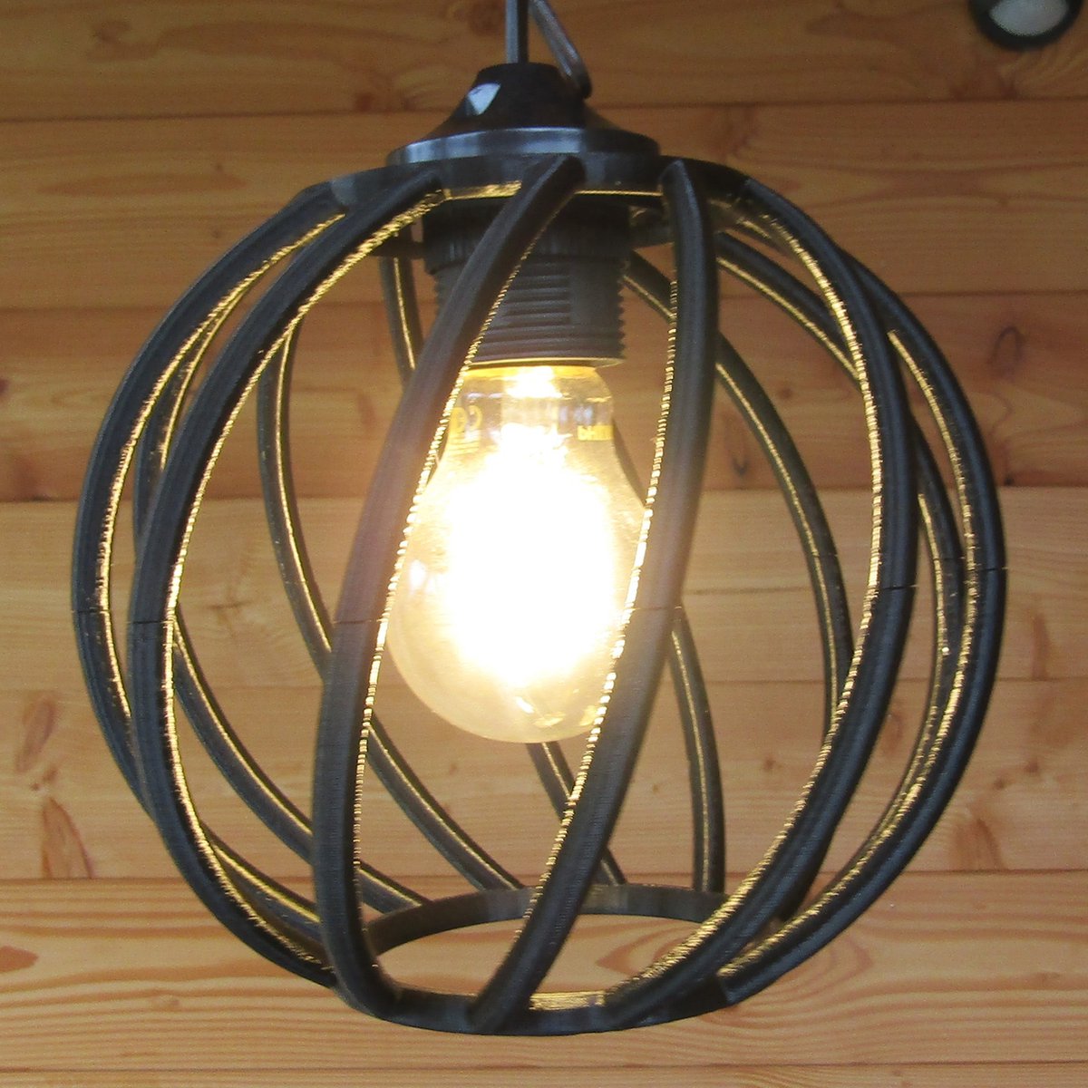 The Warp - Hanglamp - Lampenkap - Tuinverlichting - Ø 19cm - Zwart - E27 - Industrieel - Modern - Biodegradable