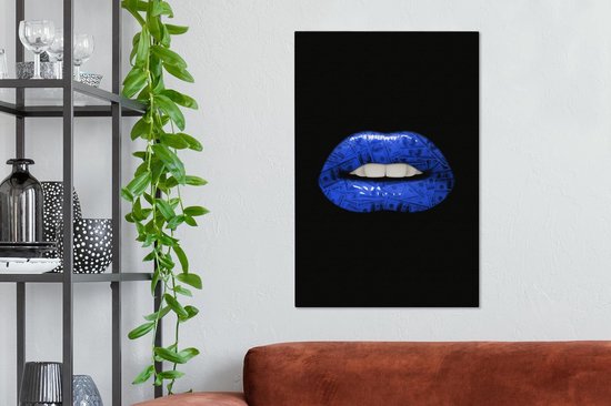Canvas schilderij 40x60 cm - Wanddecoratie Lippen - Geld - Blauw - Muurdecoratie woonkamer - Slaapkamer decoratie - Kamer accessoires - Schilderijen op canvas