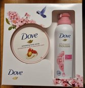 Dove Verwenpakket Geschenkverpakking 200ml Shower Mousse + 225ml Body Scrub Rose Oil & pomegrenate