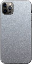 Geschikt voor iPhone 13 Pro Max hoesje - Metaal print - Aluminium - Stippen - Siliconen Telefoonhoesje