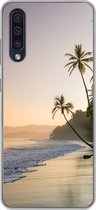 Geschikt voor Samsung Galaxy A50 hoesje - Strand - Zee - Palmboom - Siliconen Telefoonhoesje