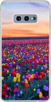 Samsung Galaxy S10e hoesje - Kleurrijke Tulpen - Siliconen