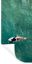Muurstickers - Sticker Folie - Surfer die peddelt - 80x160 cm - Plakfolie - Muurstickers Kinderkamer - Zelfklevend Behang - Zelfklevend behangpapier - Stickerfolie