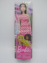 Barbie - Wearing Stripes - Pink (FXL70)