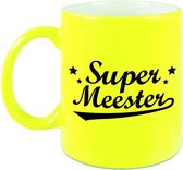 Super meester cadeau mok - 330 ml - neon geel - Meesterdag/einde schooljaar cadeau