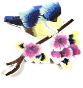 Vogel Koolmees Vogeltje Strijk Patch 9.8 cm / 10.5 cm / Geel Blauw Roze