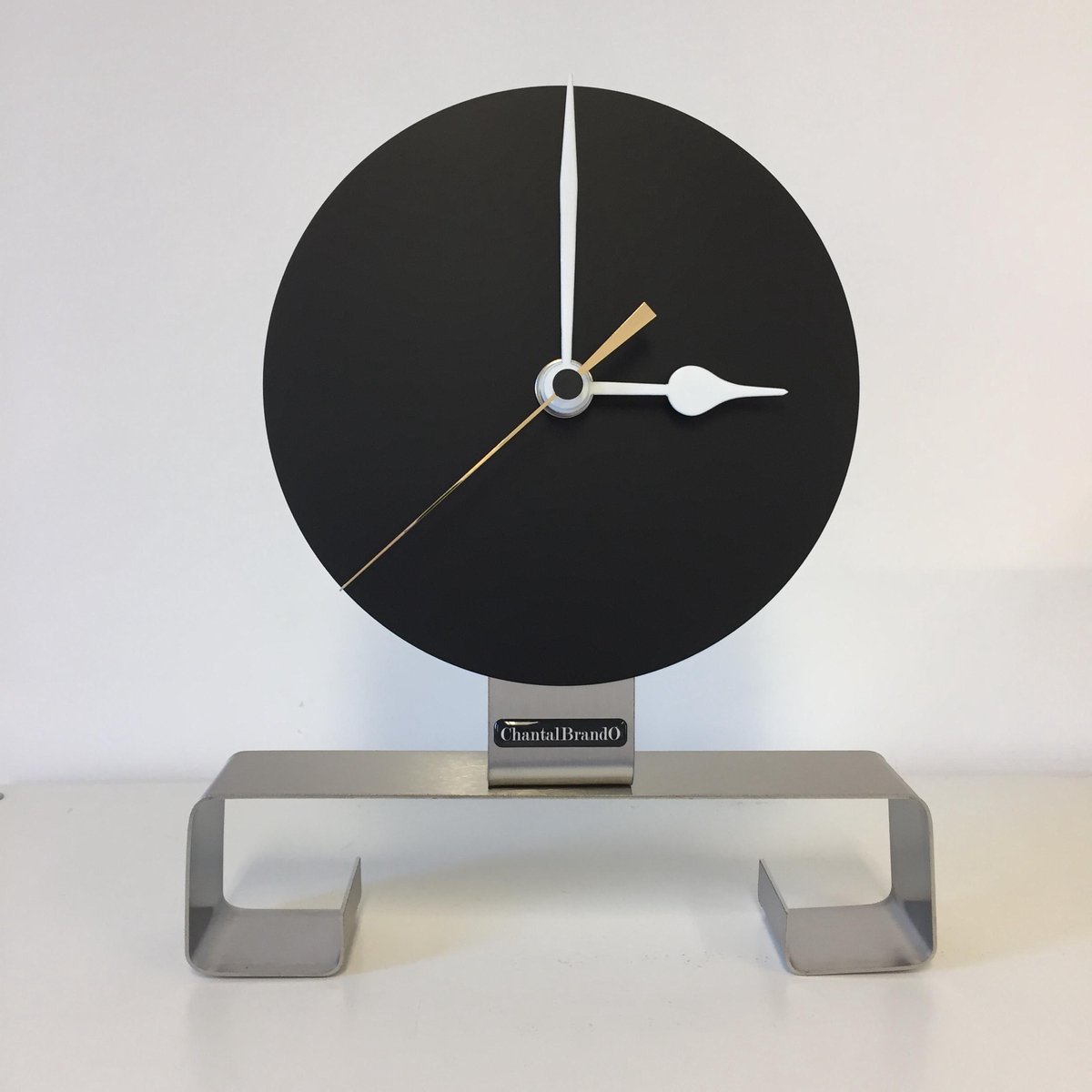 Tafelklok ODYV BLACK MODERN DUTCH DESIGN
