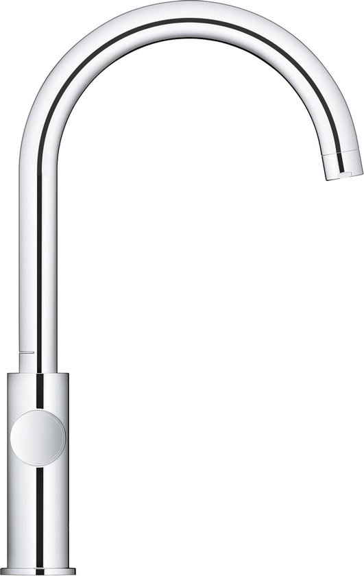 Chroom GROHE keukenkraan met een hoge, gebogen uitloop en ronde bediening op de basis.