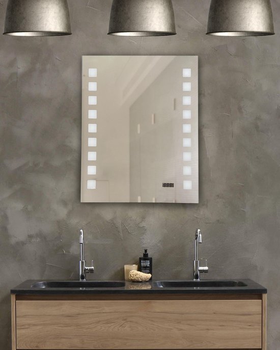 verteren slijm Verminderen Luxe Badkamerspiegel - Spiegel met LED Verlichting - Wandspiegel - Digitale  klok -... | bol.com
