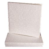Gastenboek 26x26cm, met witte hartjes print in bewaardoos