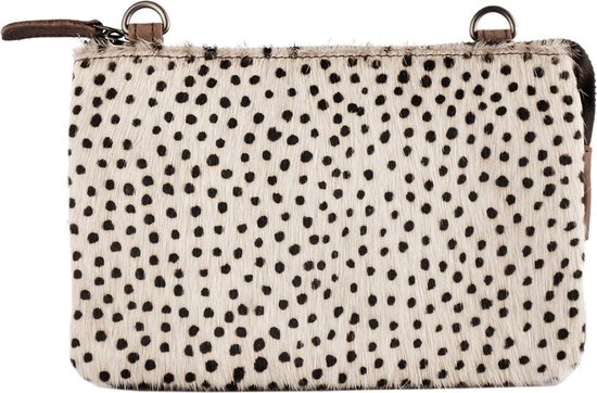 Portefeuille en peau de vache noire et blanche à pois. Avec détails en cuir marron.