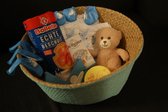 Geboortemandje Jongen - Origineel Kraamgeschenk in Zeegrasmandje - 12 artikelen