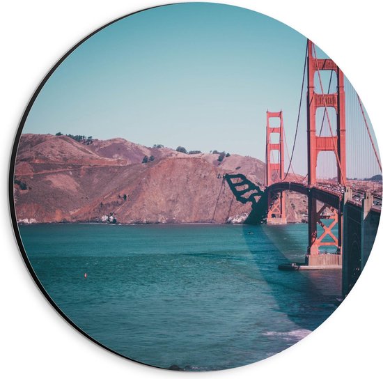 Dibond Wandcirkel - Golden Gate Bridge vanaf de Zijkant - San Francisco  - 20x20cm Foto op Aluminium Wandcirkel (met ophangsysteem)
