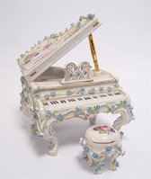 Vleugel met kruk - Porseleinen beeldje - Miniatuur piano - 19 cm hoog