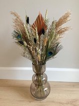 Droogbloemen boeket "Sue" met pampas pluimen, pauwenveren en palm speer.