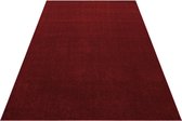 Loper Laag polig tapijt in de kleur donker rood