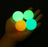 Sticky balls - Globbles balls - 4 stuks - Glow in the dark - Gemixt - groen -oranje- blauw -wit