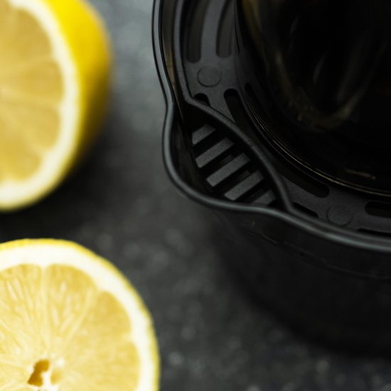 Krumble Citruspers - Citroenpers - Sinaasappelpers - Juicer - Handpers met vaatwasserbestendige onderdelen - Met afneembaar sapreservoir - Tot 450 ml - Zwart van Merkloos — afbeelding 5