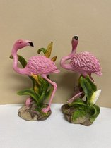 Flamingo's "mais+bloemen" set van 2 stuks - polyresin - roze - hoogte 20x11x7 cm - Woonaccesoires - Woondecoratie - Beeldjes