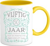 50 Jaar Legendarische Gebrouwen Abraham en Sarah Mok met tekst | Aqua - Zilver | Grappig Verjaardag Beker Cadeau | Bedrukte Mokken | Geel | 330 ML