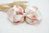 Flower satijn luxe haarstrik - Kleur Heel licht roze - Haarstrik  - Babyshower - Bows and Flowers