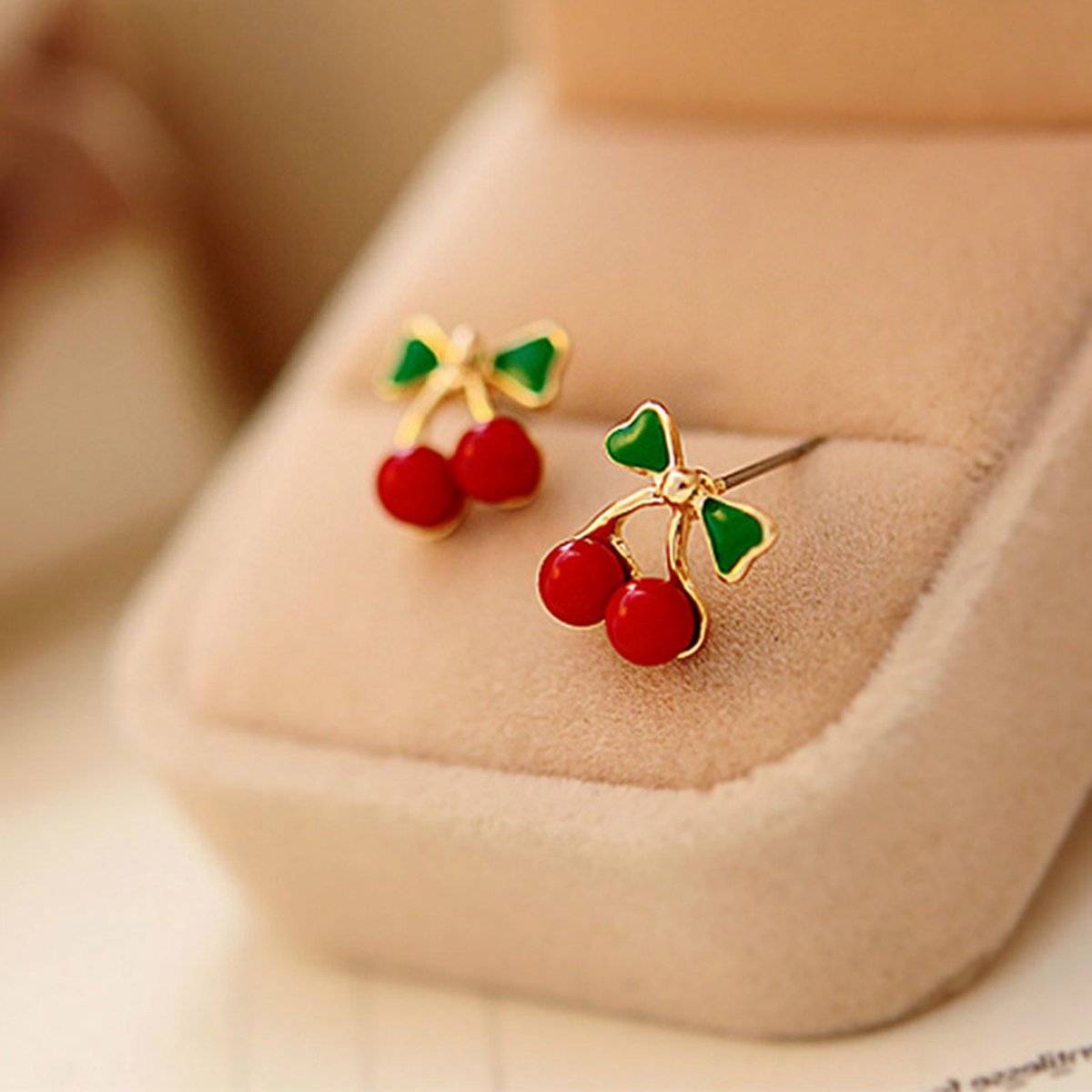 Lumici® | Kersen Oorknopjes - Cherry Earrings - Kers Oorbellen - Kers - Fruit - Cadeau Voor Vrouwen - Moederdag Cadeau - Valentijn - Liefde - Verrassing - Goud - Rood