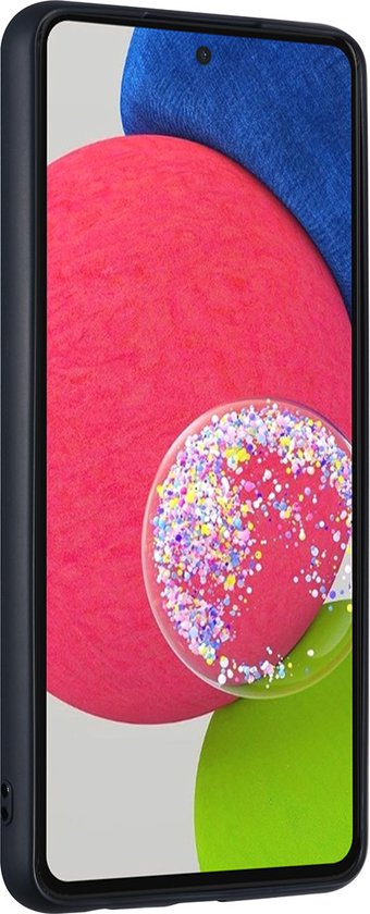 Donkerblauwe hoes voor smartphone met een kleurrijk abstract behang.
