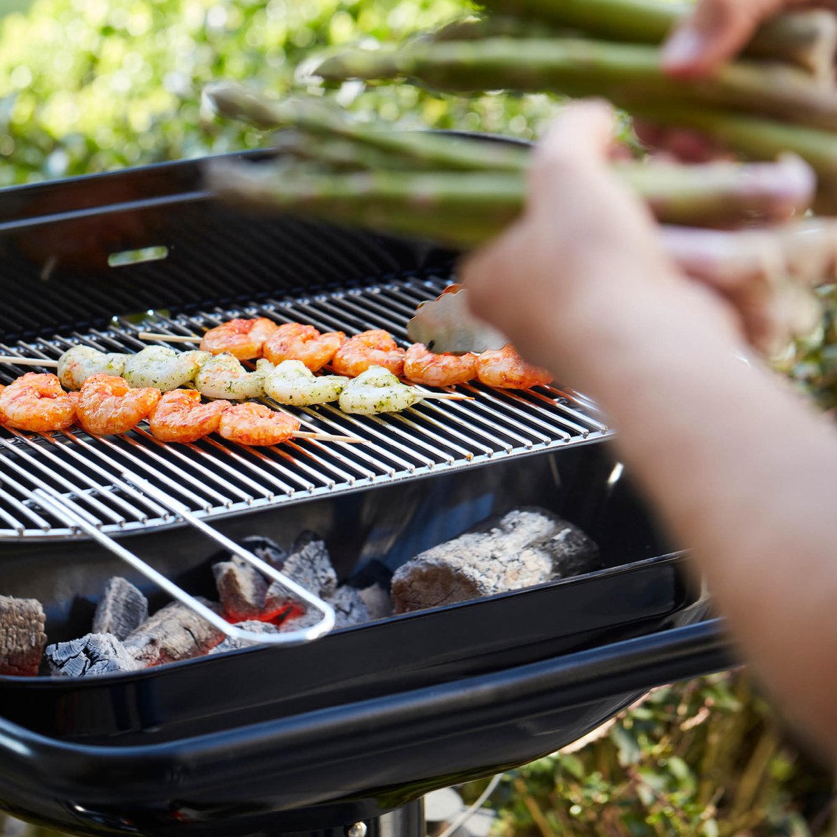 Barbecook Loewy 55 - Houtskool BBQ barbecue - Grilloppervlak 55x33cm - Incl. Windscherm, BBQ rooster en asopvangpot - Zwart – foto 2