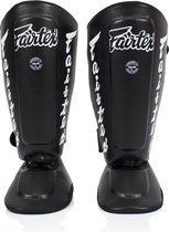 Fairtex Twister - afneembare Wreef en Scheenbeschermers  - Zwart - maat S