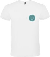 Wit T-shirt met Kleine Mandala in Blauw/Groene kleuren size XL