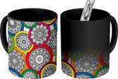 Magische Mok - Foto op Warmte Mokken - Koffiemok - Regenboog - Mandala - Patronen - Design - Magic Mok - Beker - 350 ML - Theemok