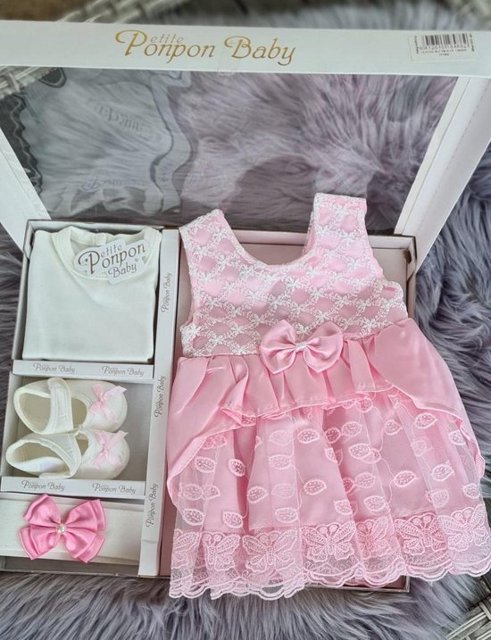 Baby jurk - feestjurk-doopjurk - doopkleding - doopschoentjes- pasgeboren baby jurk -bruidsmeisje-bruiloft-fotoshoot-roze feestjurk-vlindermotief-blaadjesmotieven -0 tem 4 maanden