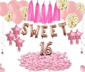 Sweet 16 verjaardag feest pakket Versiering Ballonnen voor feest leeftijd 16 jaar. Opblaasbare roze Sweet 16. Slingers,  Feestballonnen, hartjes en party spiralen.