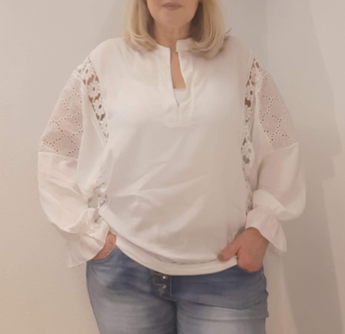 Blouse, broderie wit ruimvalend one size