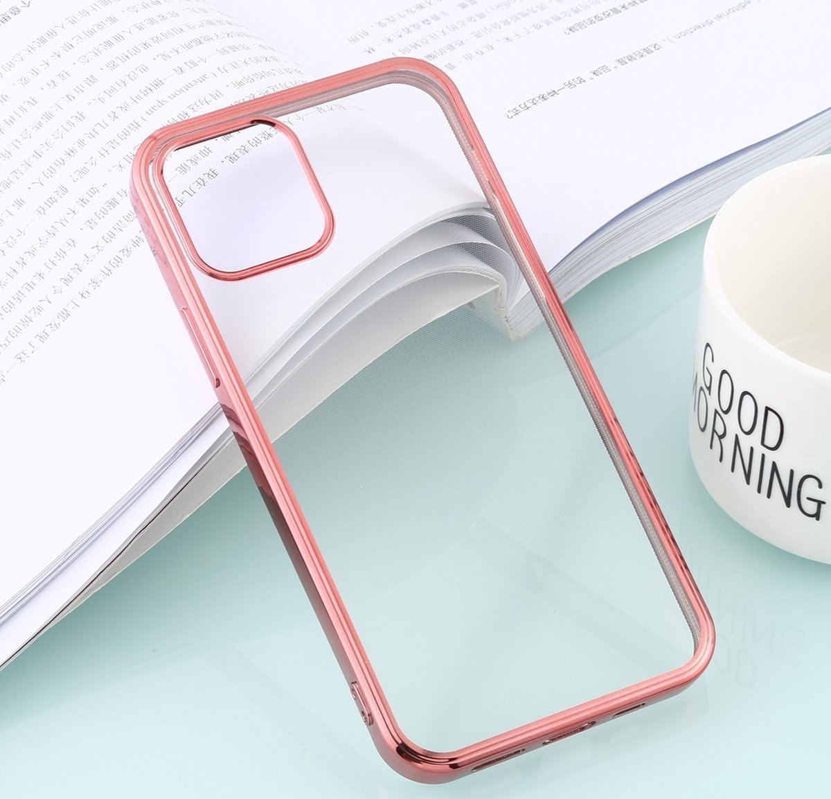 Mobigear Hoesje geschikt voor Apple iPhone 12 Pro Max Telefoonhoesje Flexibel TPU | Mobigear Royal Backcover | iPhone 12 Pro Max Case | Back Cover - Transparant / Roségoud