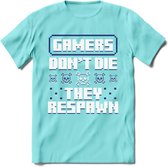 Gamers don't die pixel T-shirt | Donker Blauw | Gaming kleding | Grappig game verjaardag cadeau shirt Heren – Dames – Unisex | - Licht Blauw - XXL