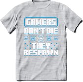 Gamers don't die pixel T-shirt | Blauw | Gaming kleding | Grappig game verjaardag cadeau shirt Heren – Dames – Unisex | - Licht Grijs - Gemaleerd - S