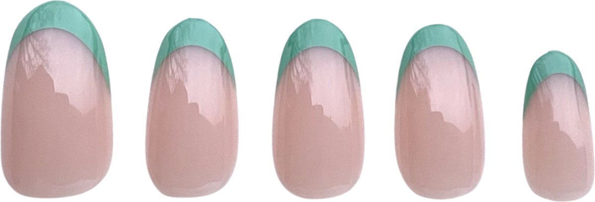 Nailsupplier 'Tinkerbell' | Nude nepnagels met groene tips | Plaknagels | Kunstnagels met lijm | Press on nails