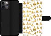 Bookcase Geschikt voor iPhone 11 Pro Max telefoonhoesje - Kerstboom - Wit - Goud - Patronen - Met vakjes - Wallet case met magneetsluiting