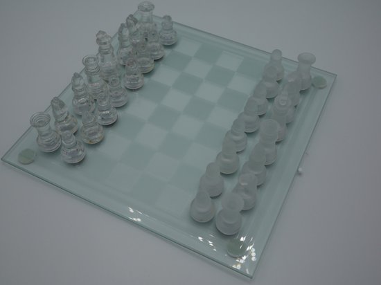 Thumbnail van een extra afbeelding van het spel Schaakspel , gemaakt van glas 19x19 cm.