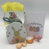 Cho-lala paashuisje Happy Easter - Chocoladecadeau Pasen - gevuld half chocolade paasei - Paascadeautje voor kinderen