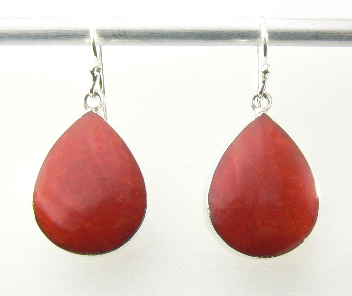 Boucles d'oreilles perles en corail rouge et argent doré - La