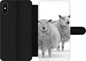 Bookcase Geschikt voor iPhone XS Max telefoonhoesje - Schapen - Sneeuw - Wit - Met vakjes - Wallet case met magneetsluiting