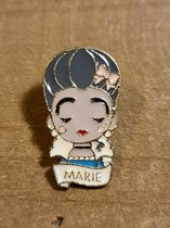 Art - Pin gebaseerd op een legendarische Franse koningin, metaal (kawaii, animé, fashion, mode, designer)