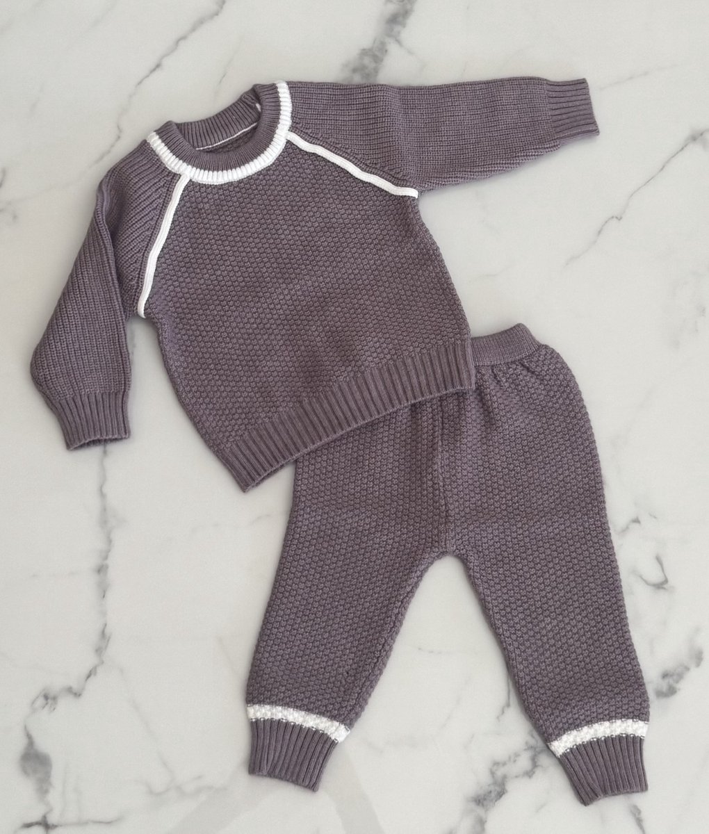 Gebreide Baby & Peuter Jongens Kledingset "Aubergine", verkrijgbaar in de maten 68 t/m 86