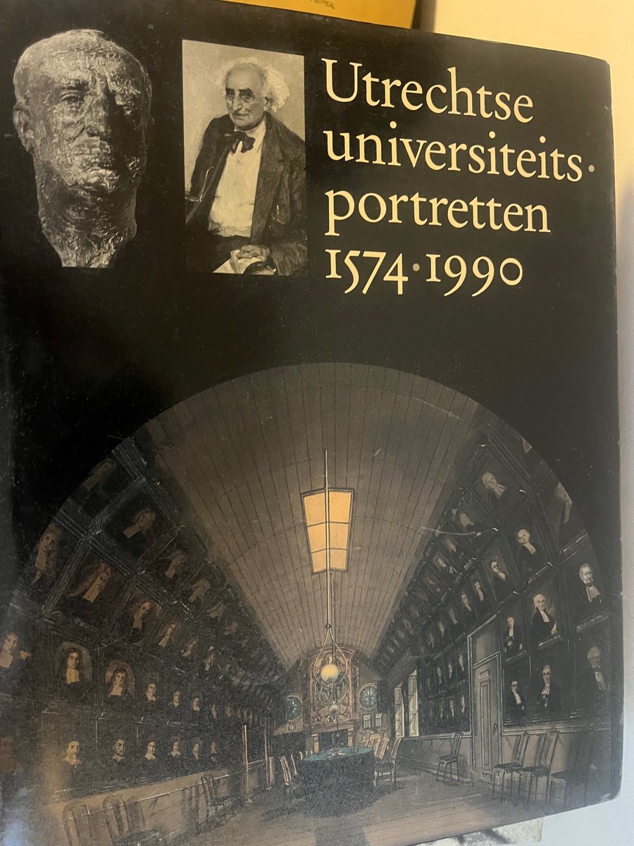 Utrechtse Universiteitsportretten 1574-1990 van J Teeuwisse
